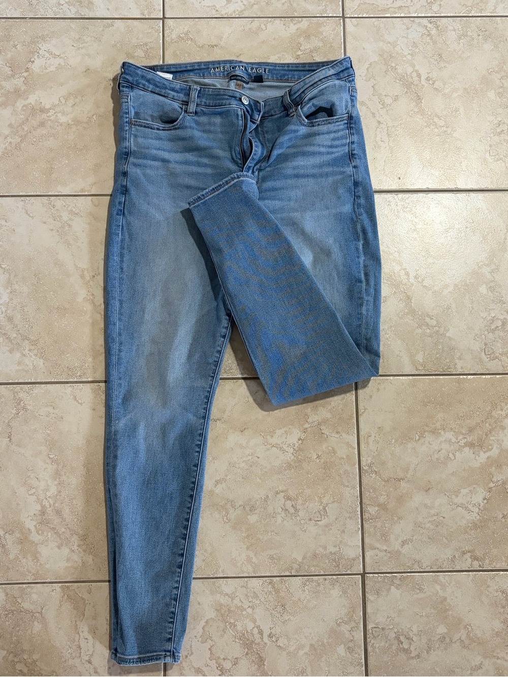 American Eagle Outfitters Light Wash Skinny Jeans - Women's